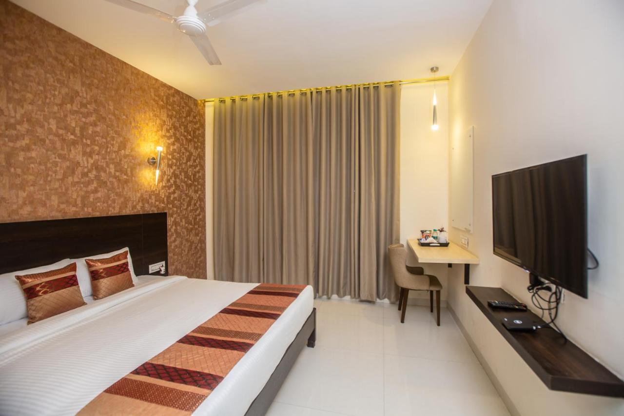 Hotel Singh'S By Wb Inn, Vashi, Nova Bombaim Exterior foto
