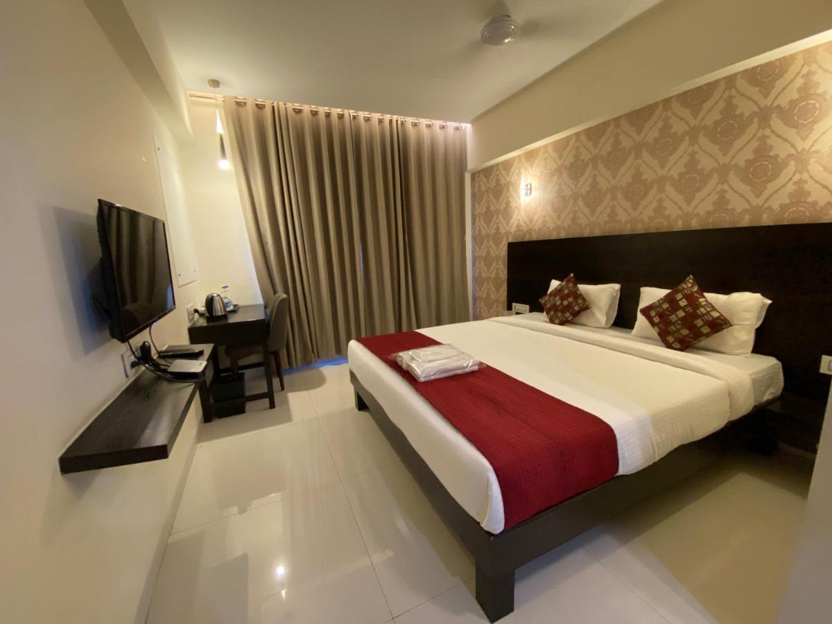 Hotel Singh'S By Wb Inn, Vashi, Nova Bombaim Exterior foto