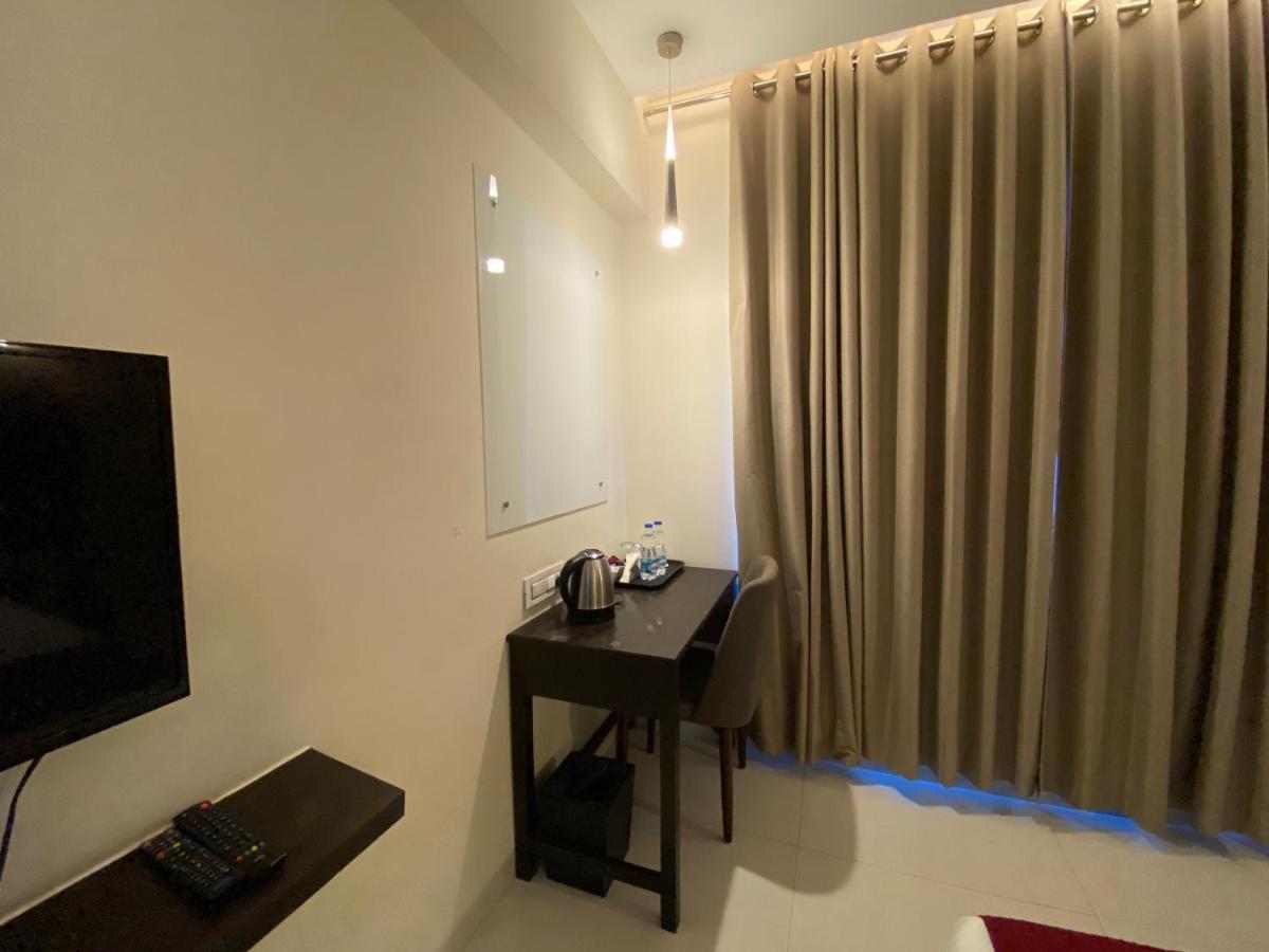 Hotel Singh'S By Wb Inn, Vashi, Nova Bombaim Exterior foto