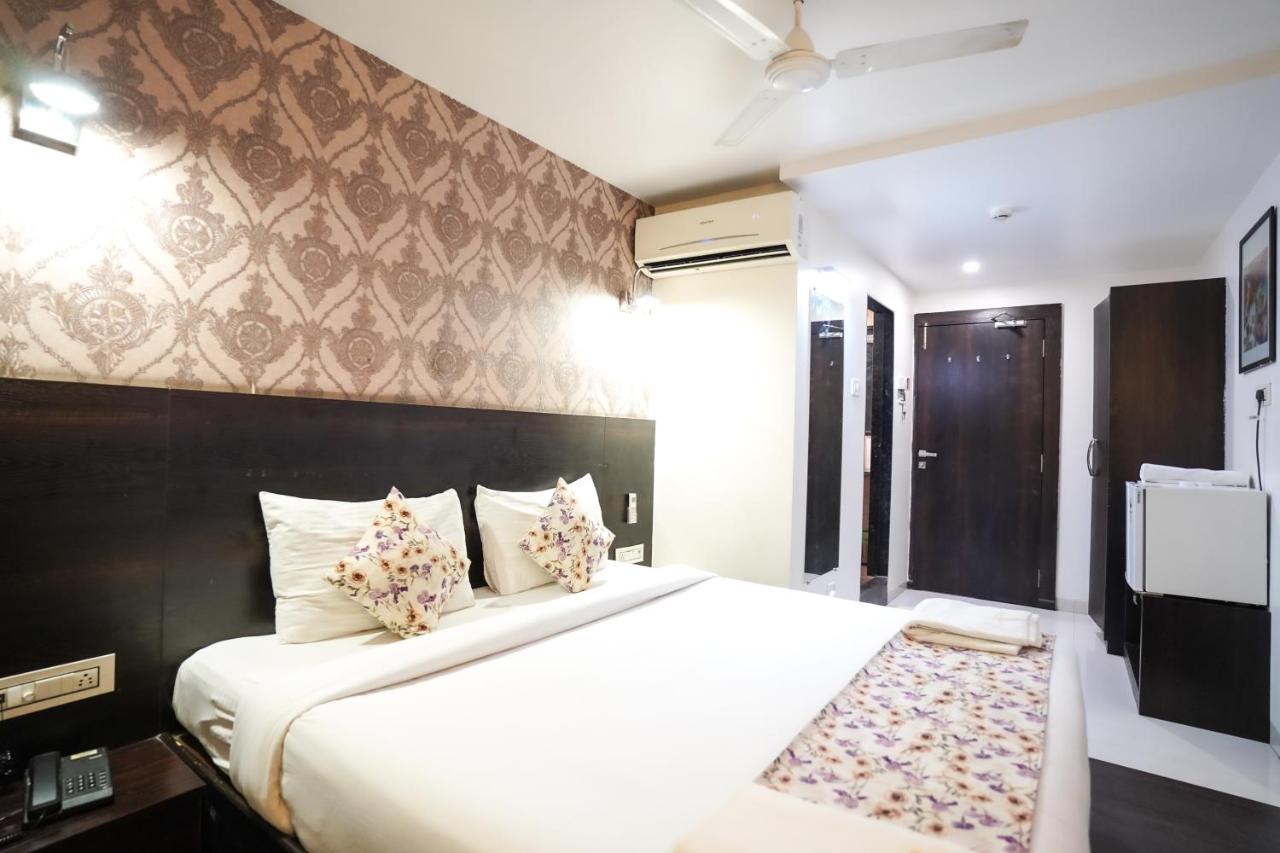 Hotel Singh'S By Wb Inn, Vashi, Nova Bombaim Exterior foto
